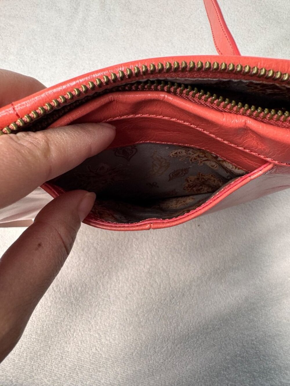 NWT Hobo Drifter Tea Rose Leather Crossbody Bag Adjustable Strap - Picture 11 of 14